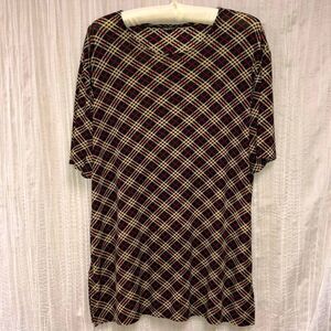 Sz XL-1X Diagonal Nova Check Black Ivory Red Short Sleeve Crewneck Pullover Top